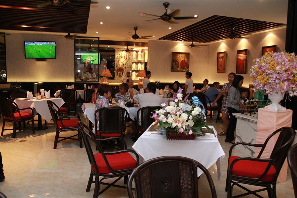 Hemingways Silk Hotel Patong Exterior photo