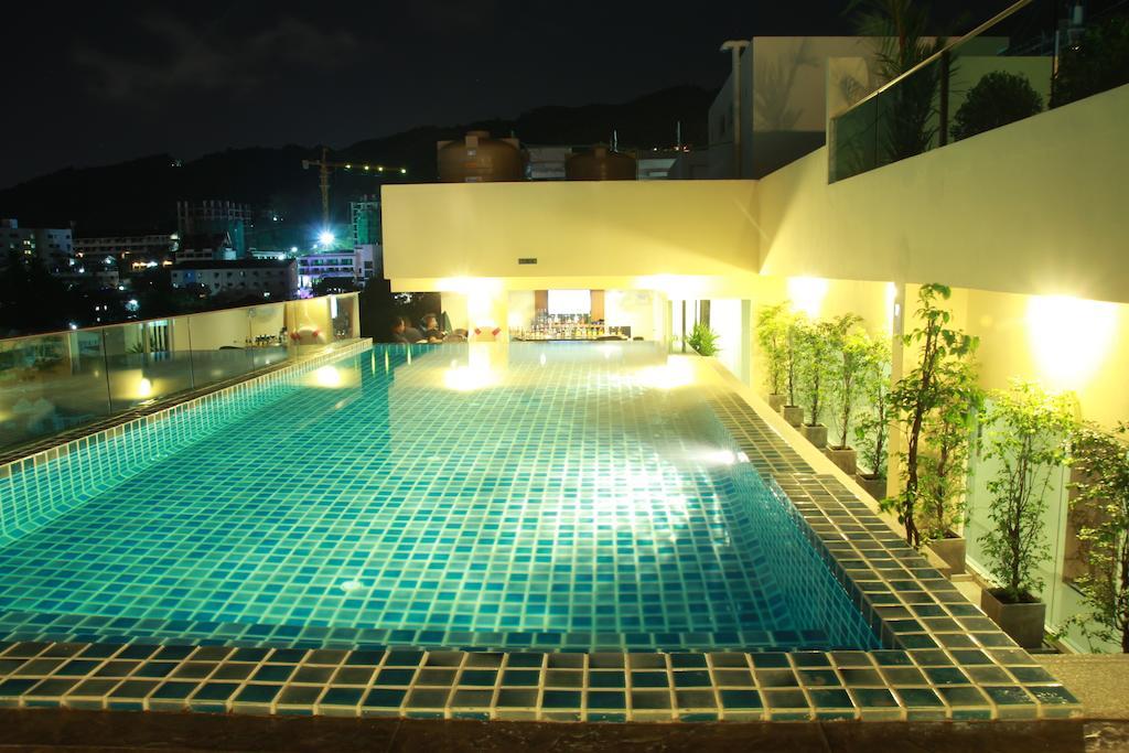 Hemingways Silk Hotel Patong Exterior photo