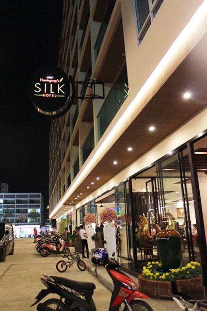 Hemingways Silk Hotel Patong Exterior photo